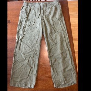 Green Old Navy Cargo Pants